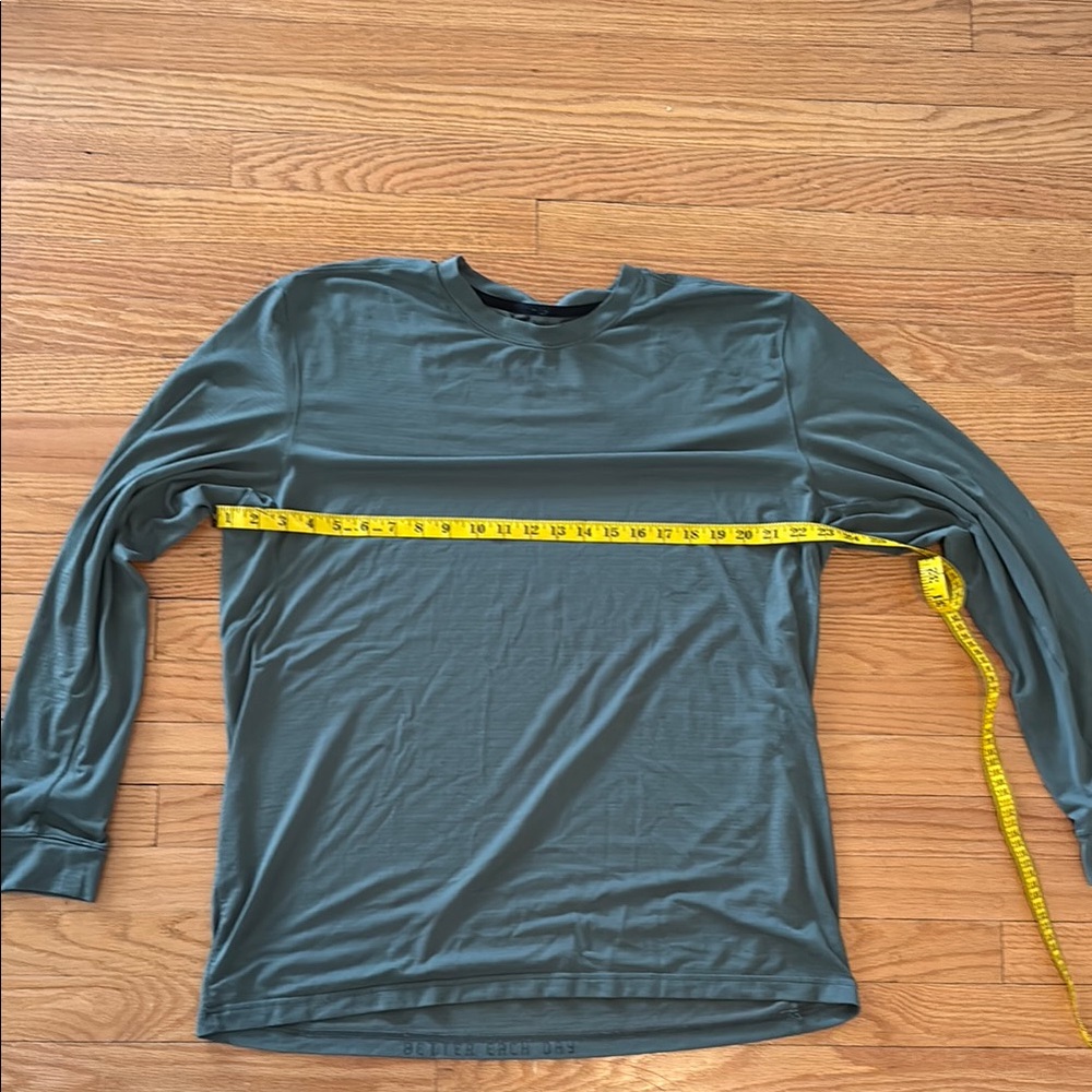 lululemon athletica Long Sleeve Tee - Green